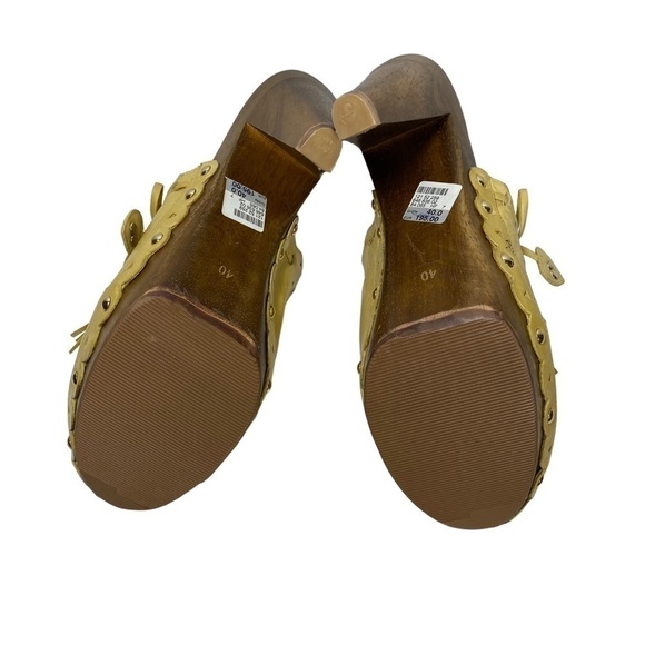 Guess Yellow Heeled Clogs - Picture 11 of 11